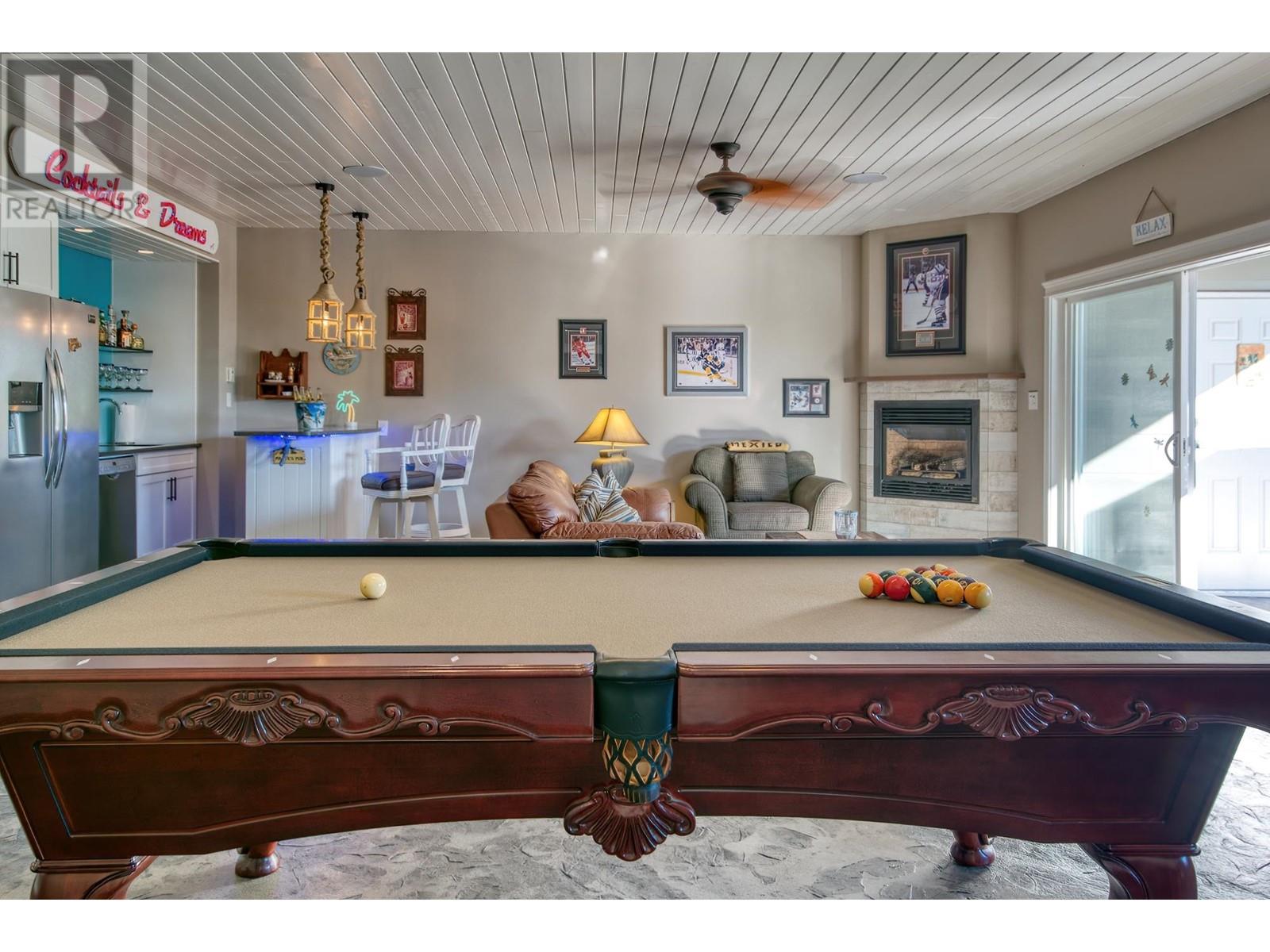 6369 JASPER ROAD, Sechelt