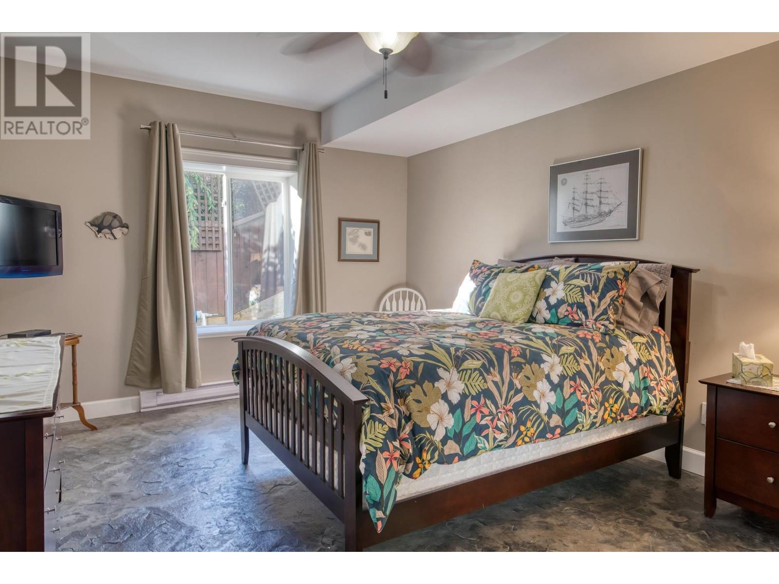 6369 JASPER ROAD, Sechelt