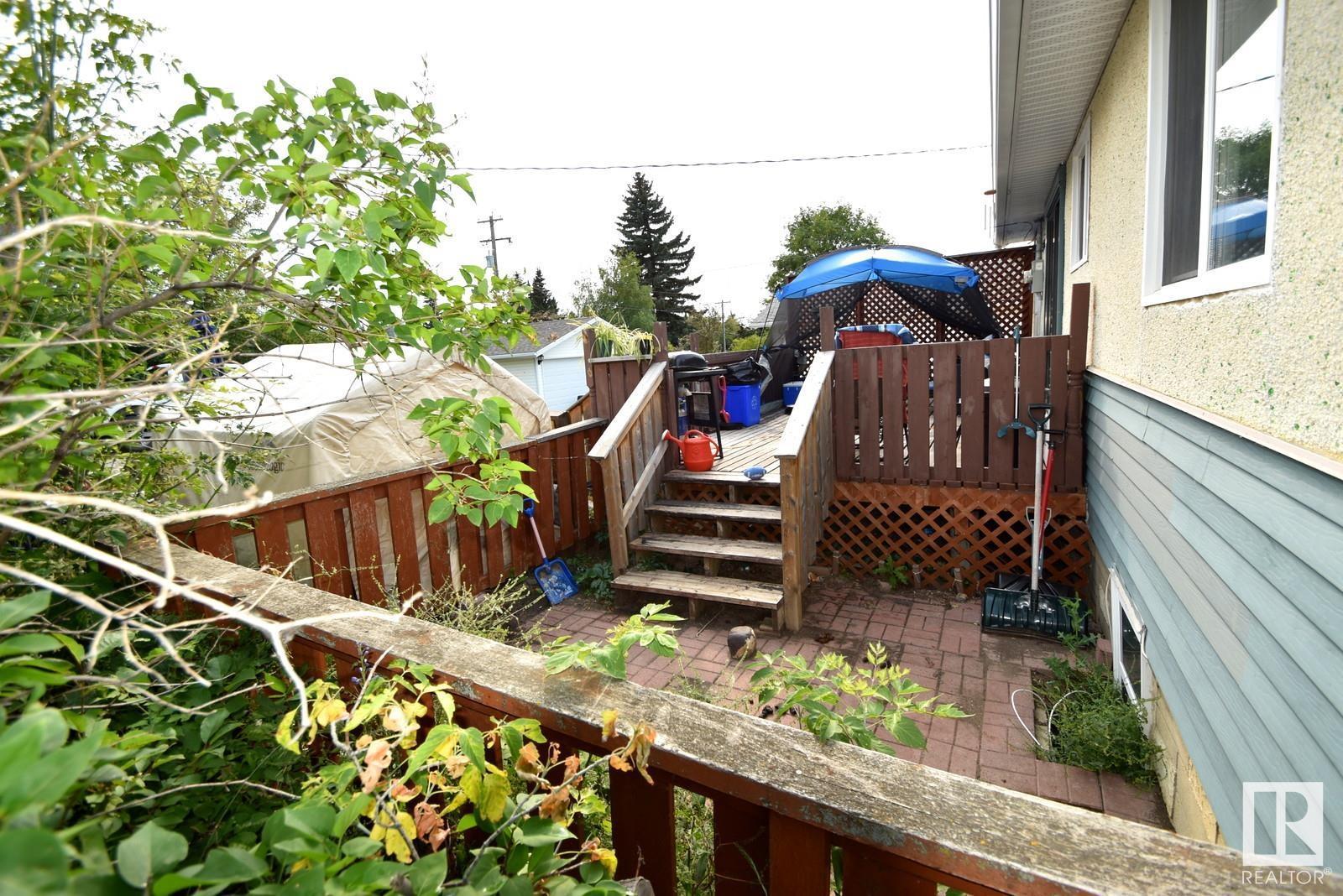 Photo 19 of 4813 51 Av, Kitscoty AB