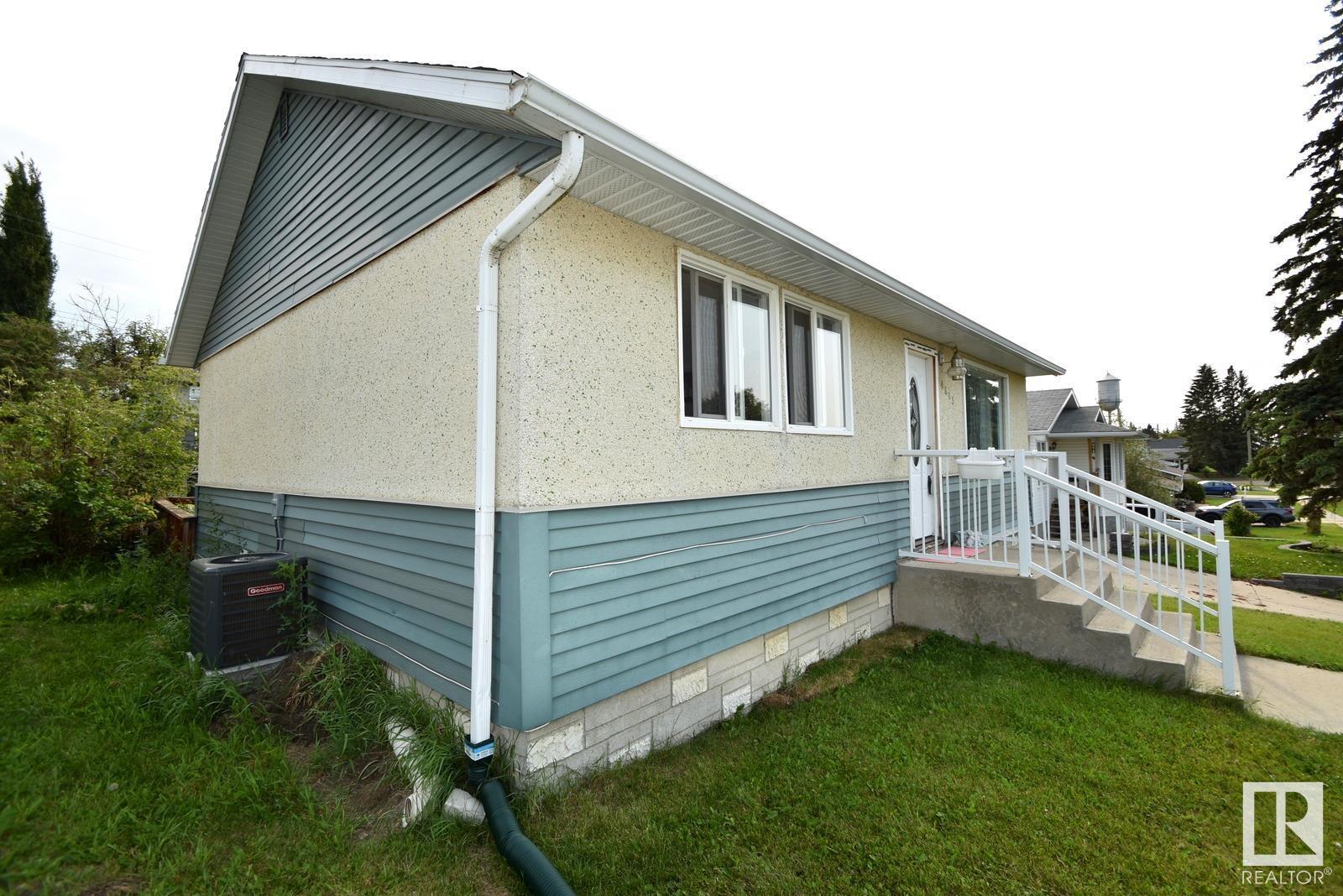 Photo 22 of 4813 51 Av, Kitscoty AB