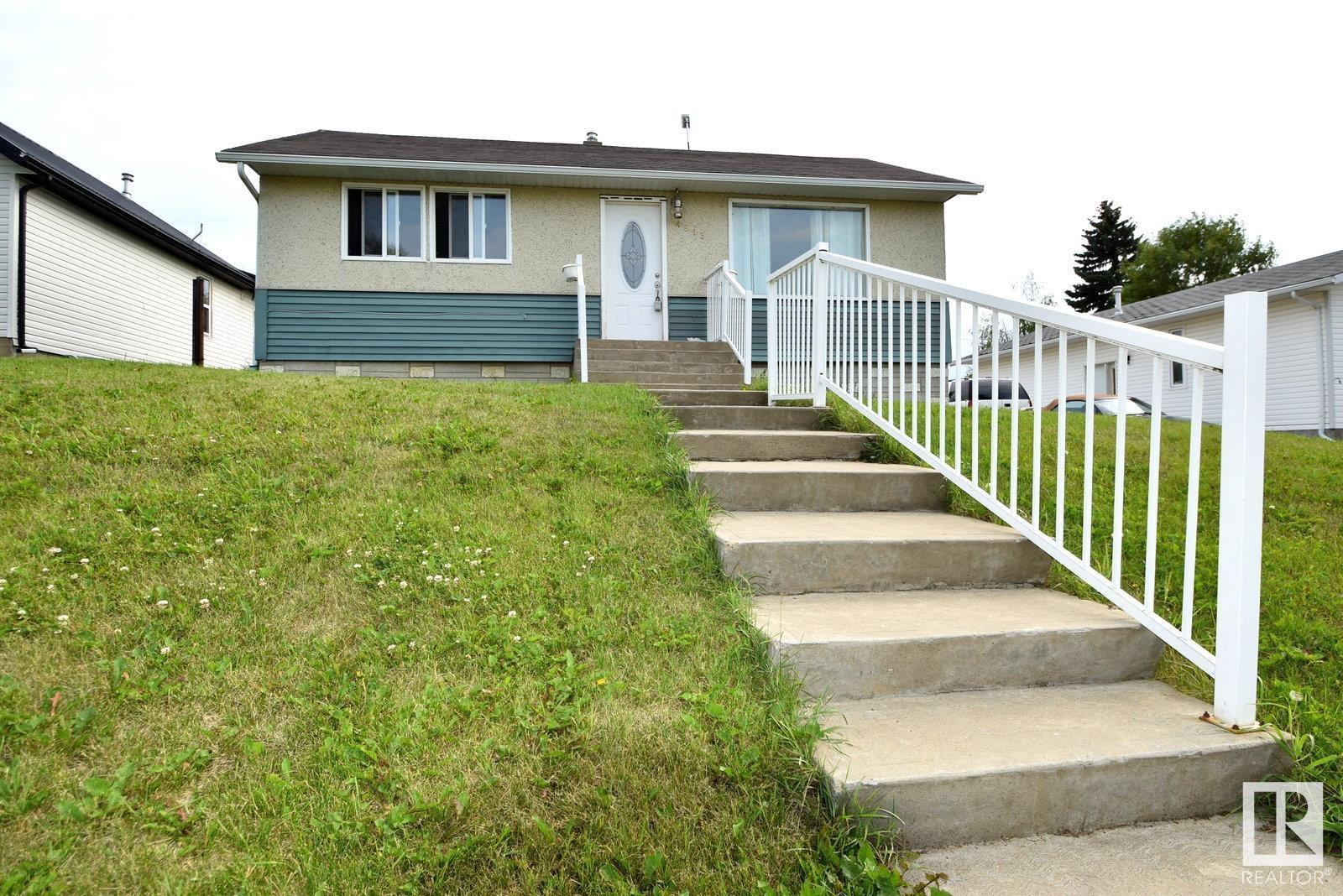 Photo 23 of 4813 51 Av, Kitscoty AB