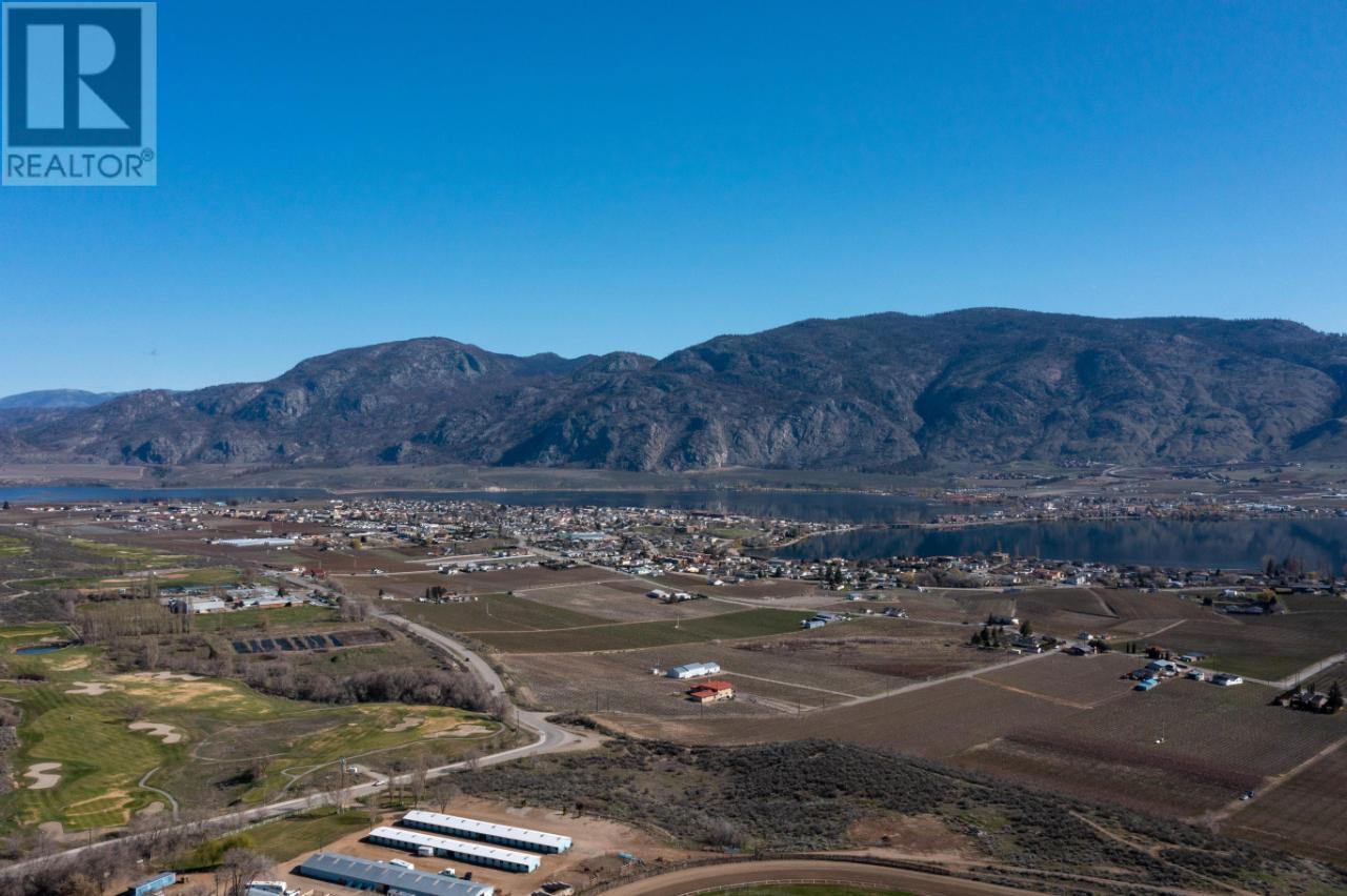 4013 PEBBLE BEACH Drive, Osoyoos