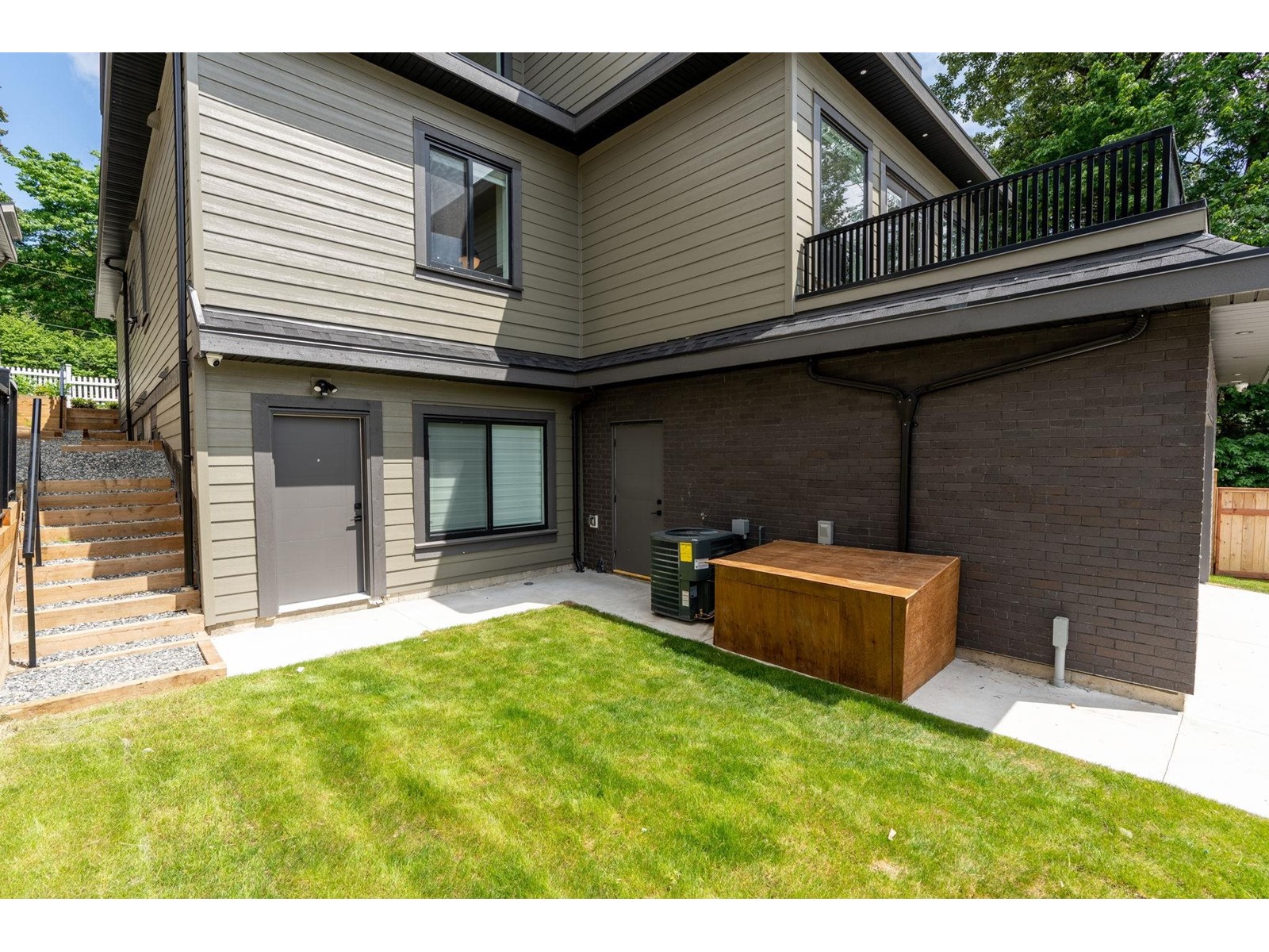 Photo 40 of 21050 72 Avenue, Langley BC