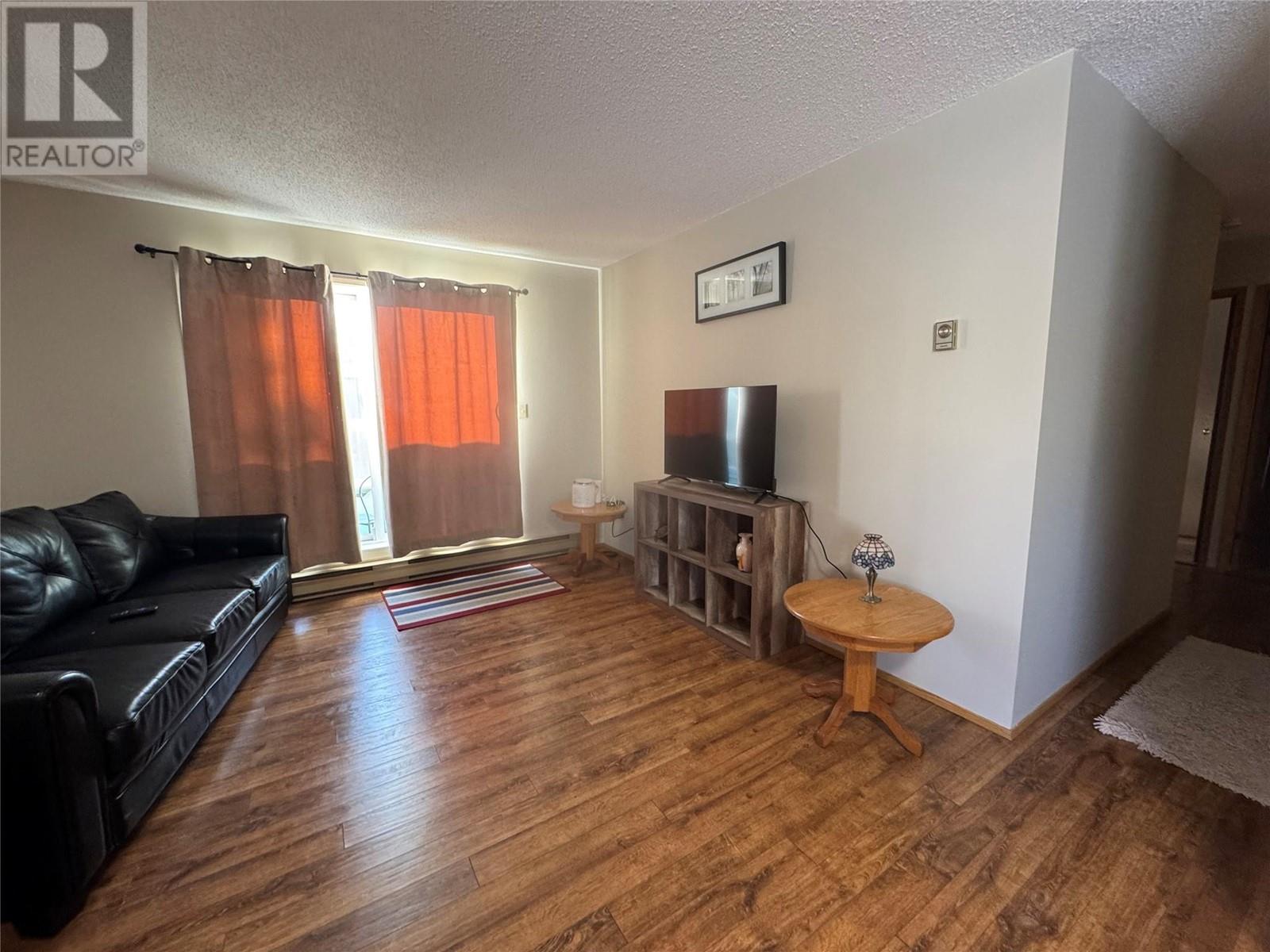 320 Northgate Unit# 101, Tumbler Ridge