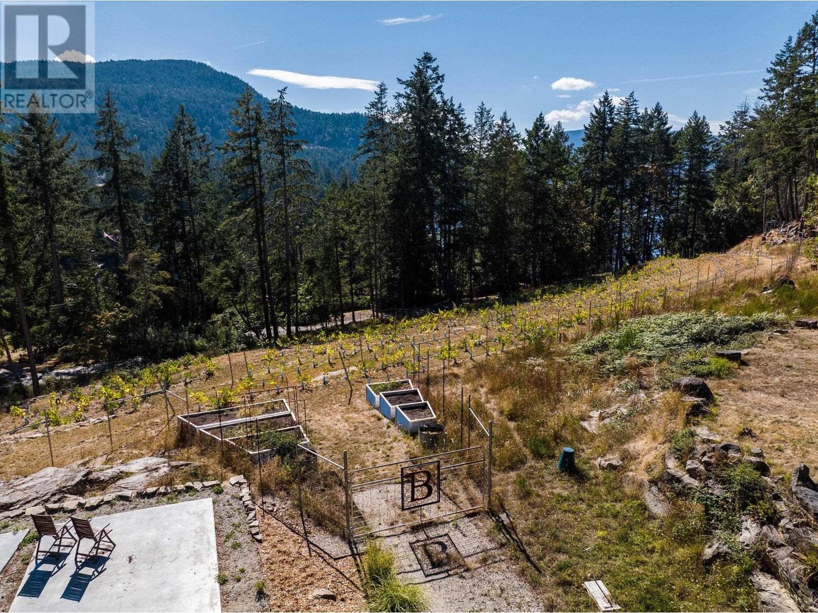 370-400 BAKER ROAD, Salt Spring Island