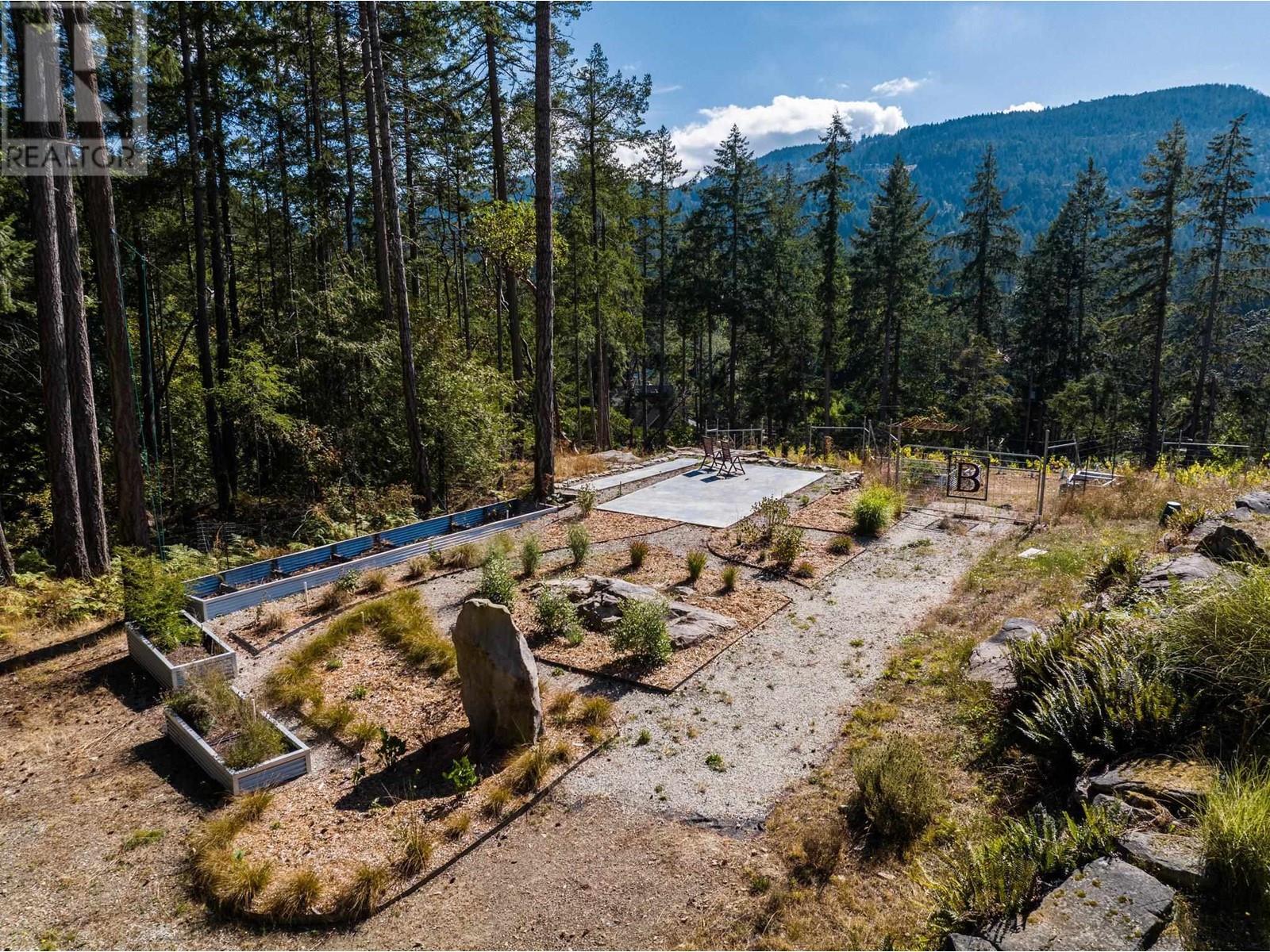 370-400 BAKER ROAD, Salt Spring Island