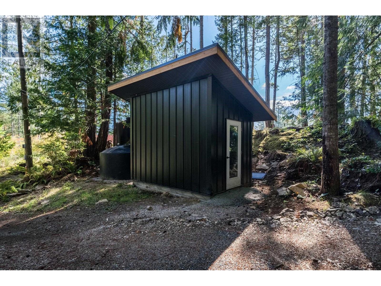 370-400 BAKER ROAD, Salt Spring Island