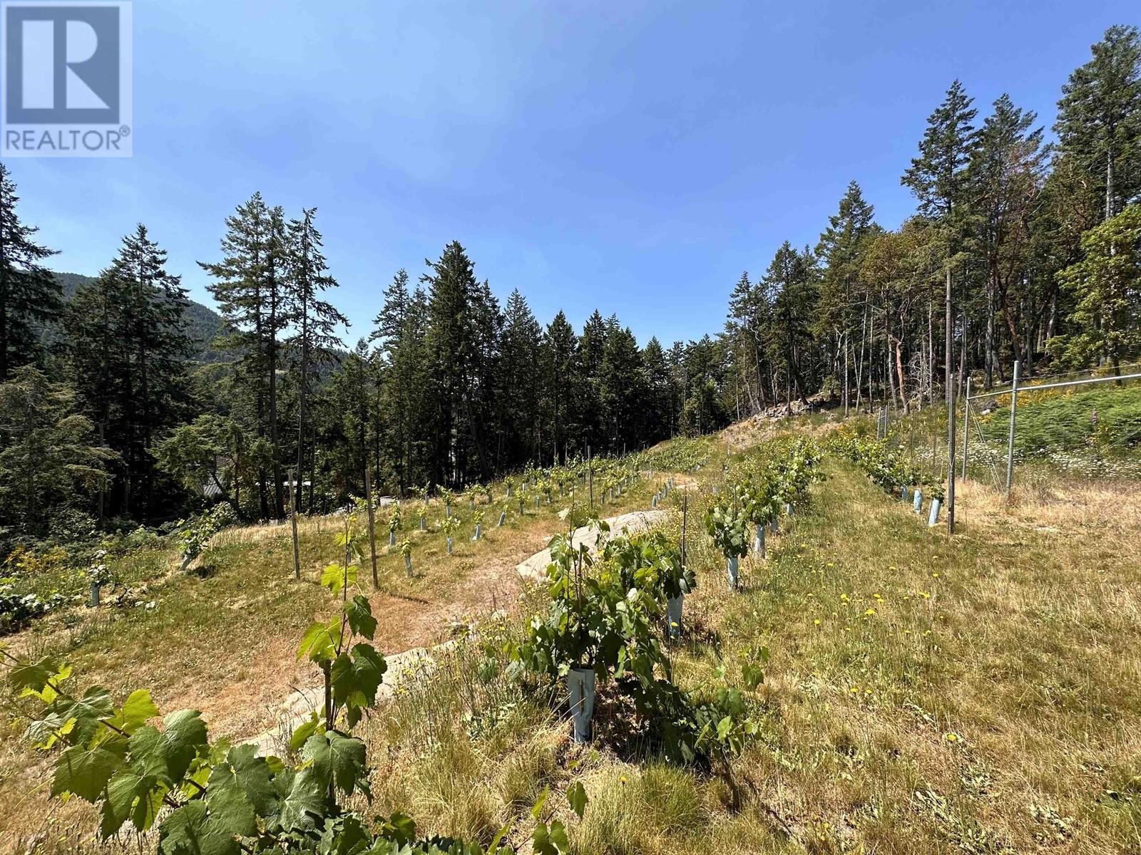 370-400 BAKER ROAD, Salt Spring Island