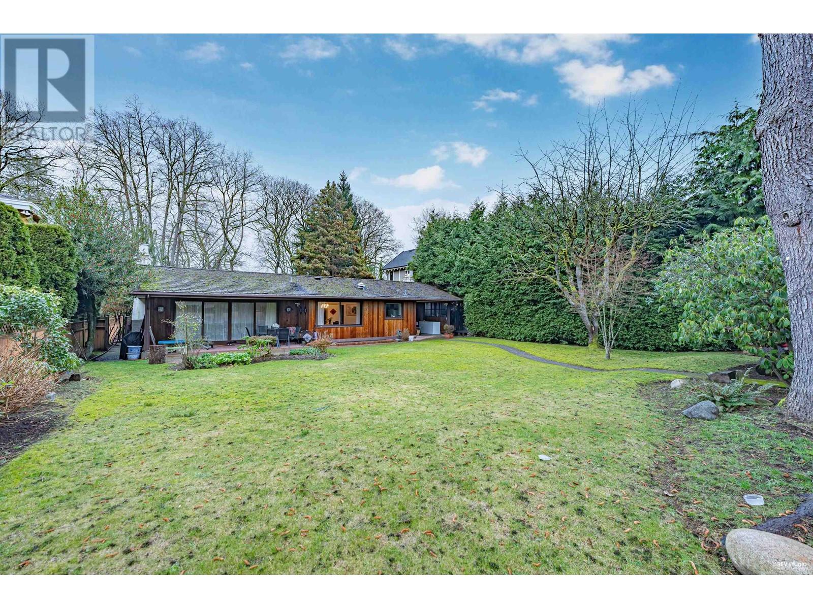 Photo 6 of 1736 W 37th Avenue, Vancouver BC