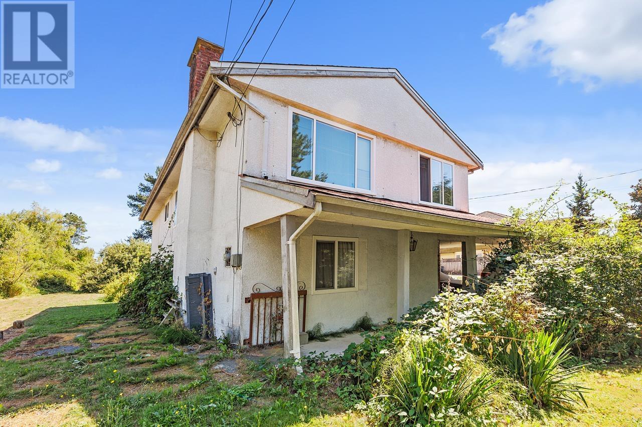 Photo 12 of 7640 Bridge Street, Richmond BC