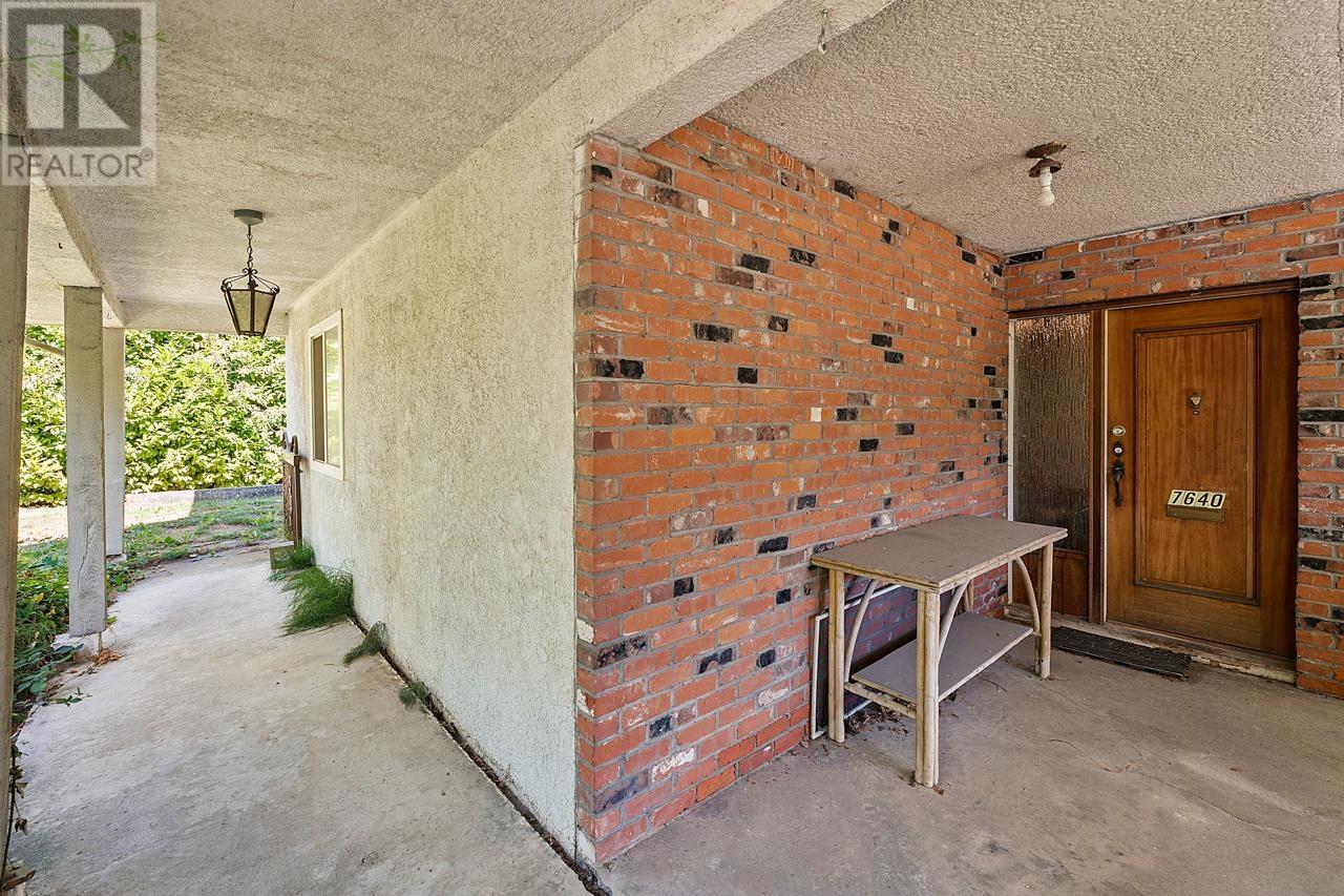 Photo 17 of 7640 Bridge Street, Richmond BC