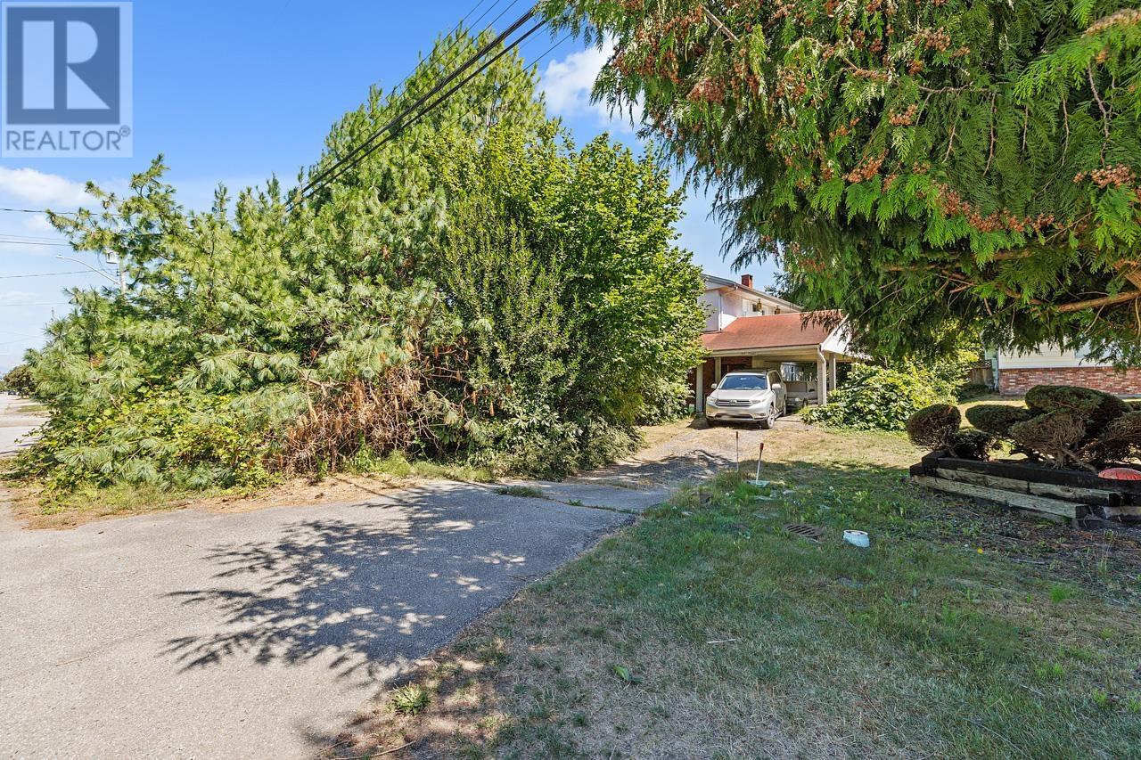 Photo 10 of 7640 Bridge Street, Richmond BC