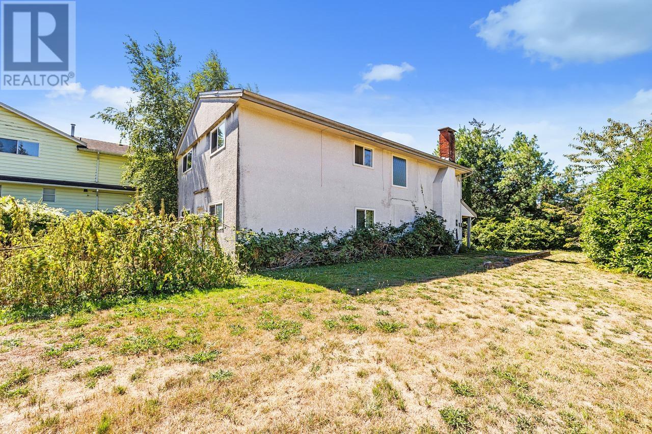 Photo 20 of 7640 Bridge Street, Richmond BC
