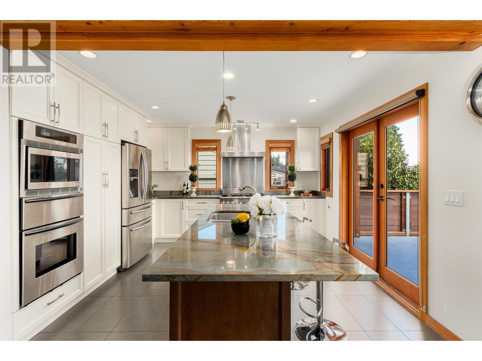2436 MATHERS AVENUE, West Vancouver real estate listing R2963450