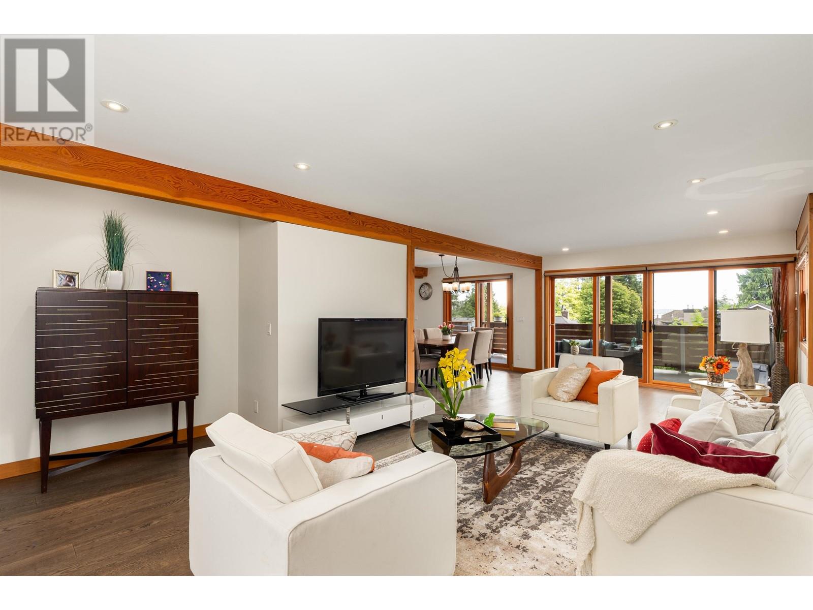 2436 MATHERS AVENUE, West Vancouver real estate listing R2963450