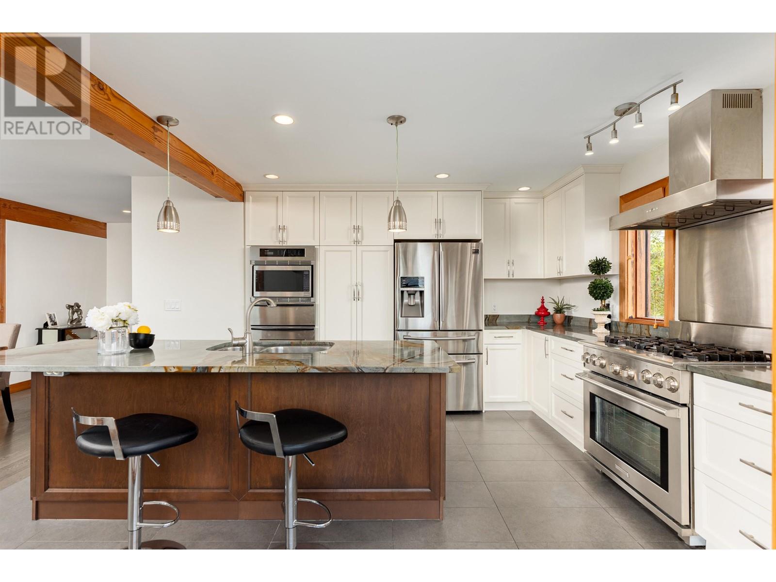 2436 MATHERS AVENUE, West Vancouver real estate listing R2963450