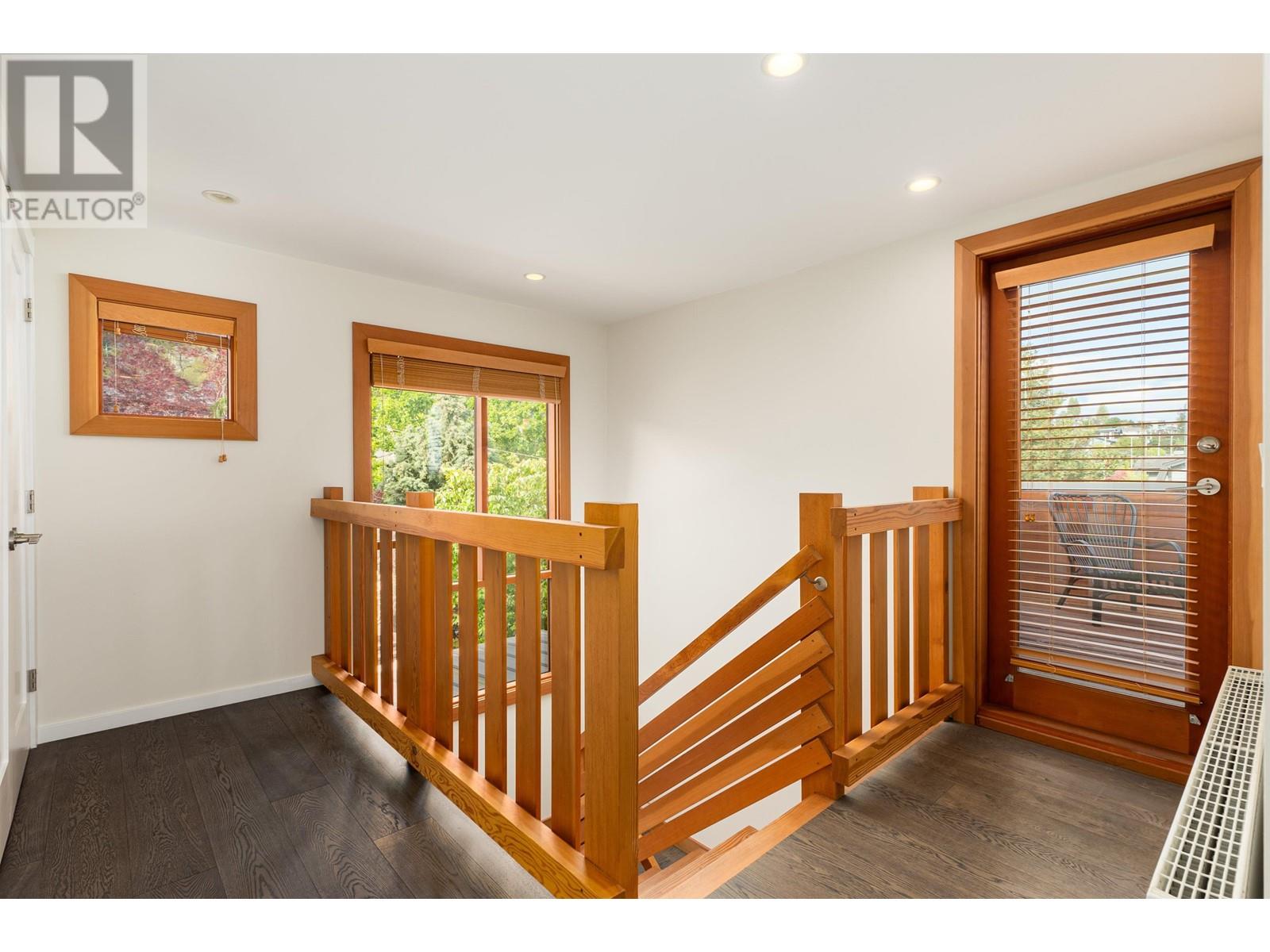 2436 MATHERS AVENUE, West Vancouver real estate listing R2963450