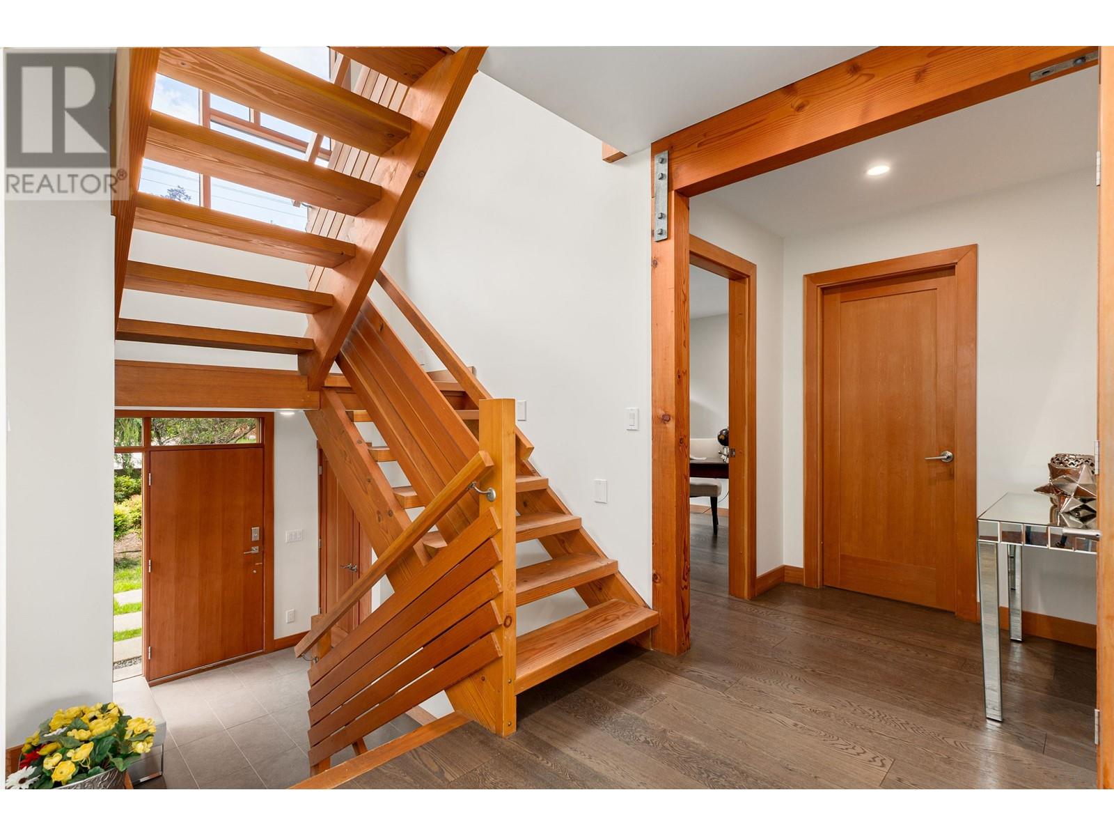 2436 MATHERS AVENUE, West Vancouver real estate listing R2963450