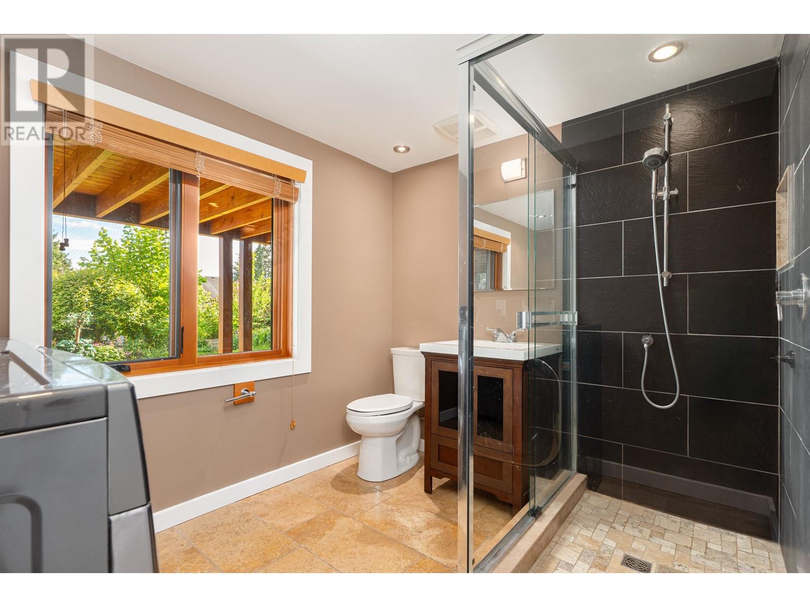 2436 MATHERS AVENUE, West Vancouver real estate listing R2963450