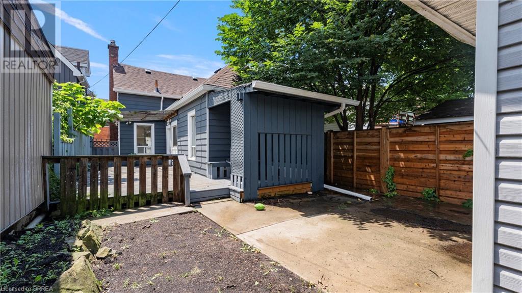 Photo 20 of 33 Highland Avenue, Hamilton ON