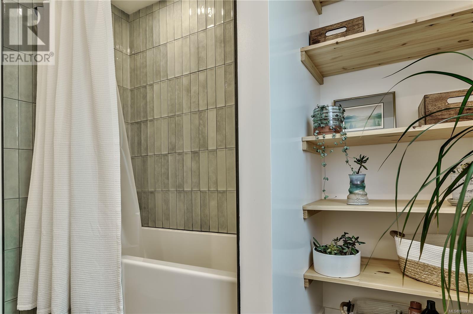 2965 Leon Rd, Qualicum Beach