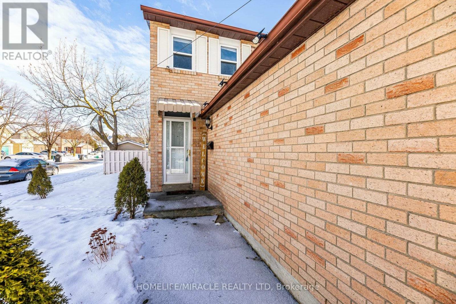 Single Family House for Sale in  NEMO CRESCENT N Brampton (Westgate) 