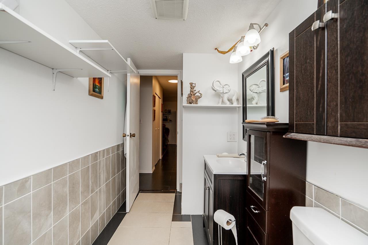 302 33369 OLD YALE ROAD, Abbotsford