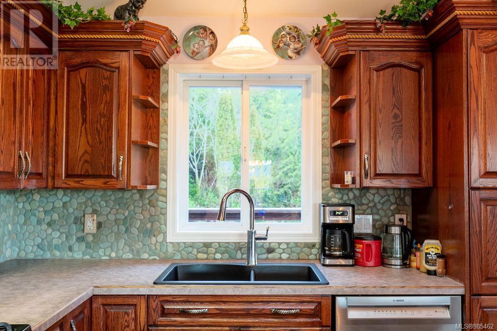 345 Lone Cone Rd, Tofino