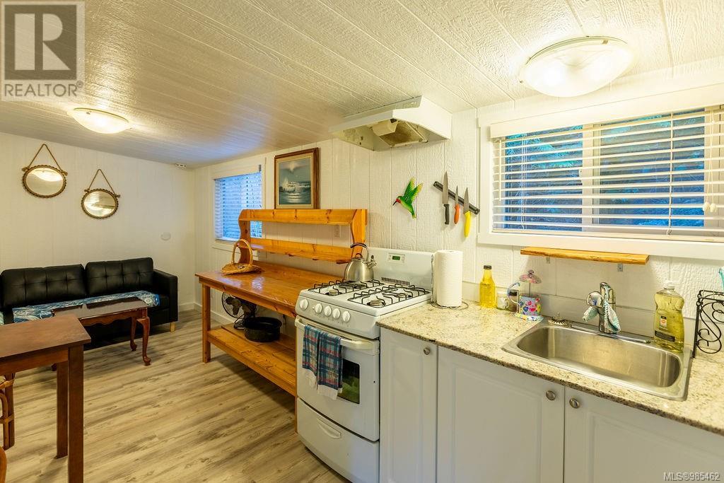 345 Lone Cone Rd, Tofino