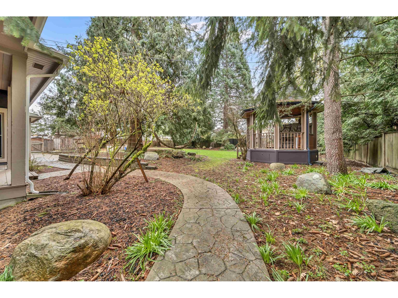 Photo 6 of 6354 184 Street, Surrey BC