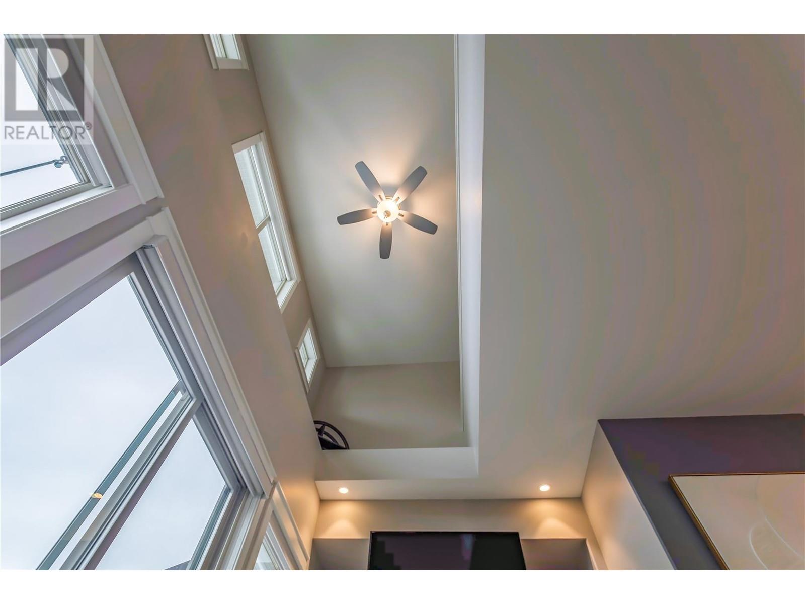 60 3359 Cougar Road, West Kelowna