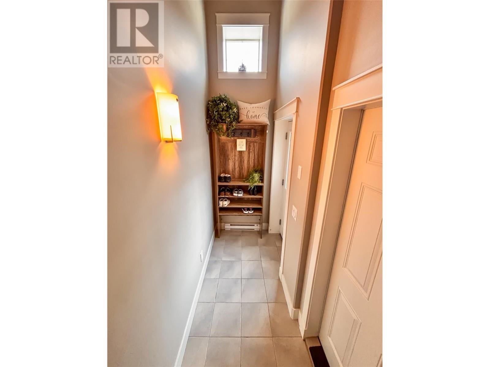 60 3359 Cougar Road, West Kelowna