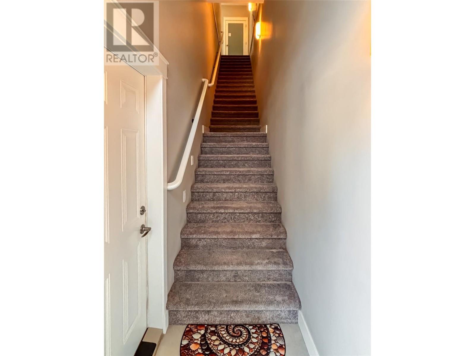 60 3359 Cougar Road, West Kelowna