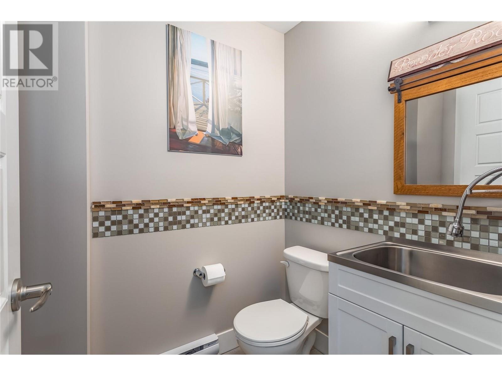 60 3359 Cougar Road, West Kelowna