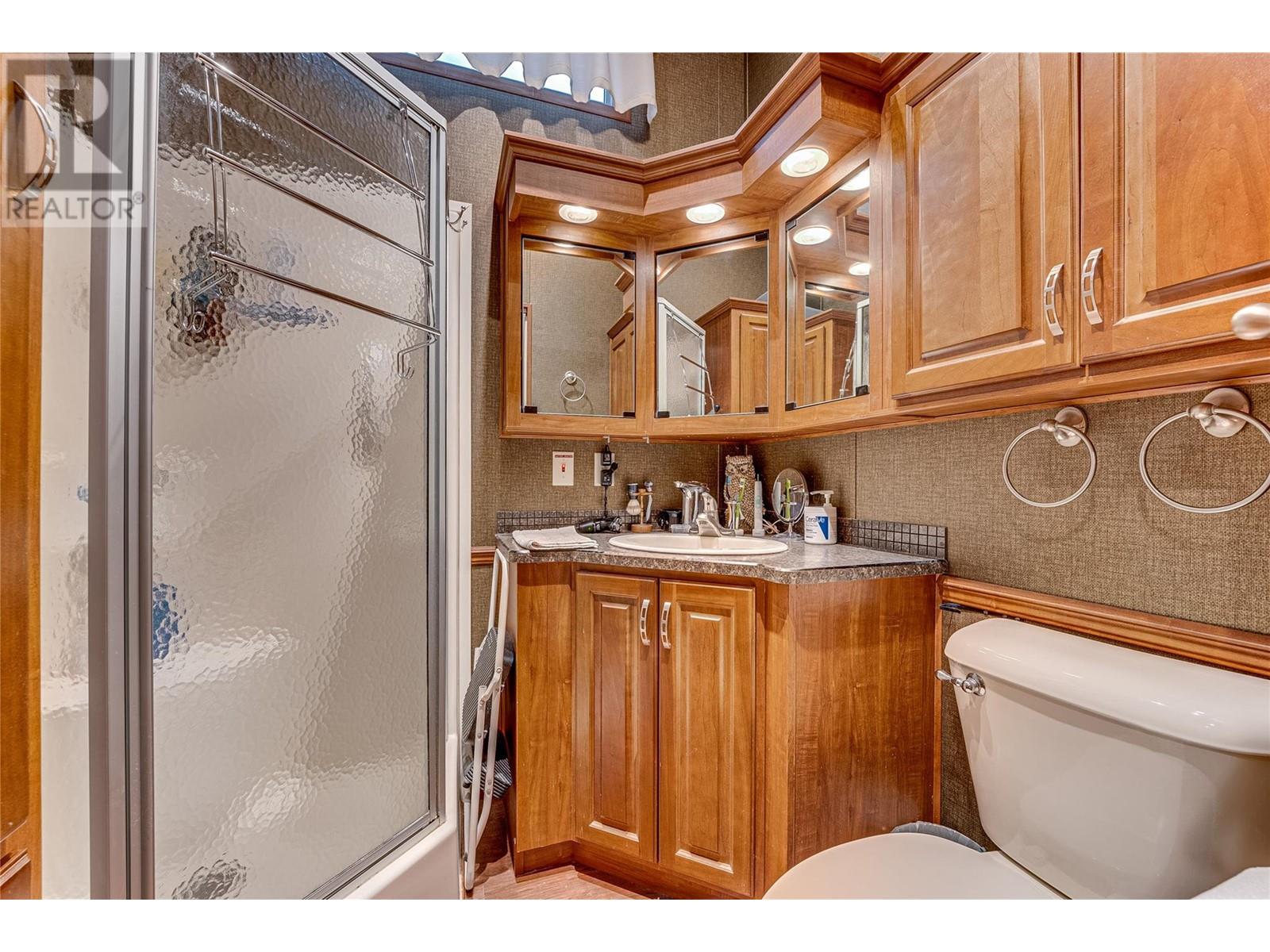 42 8000 Highland Road, Vernon