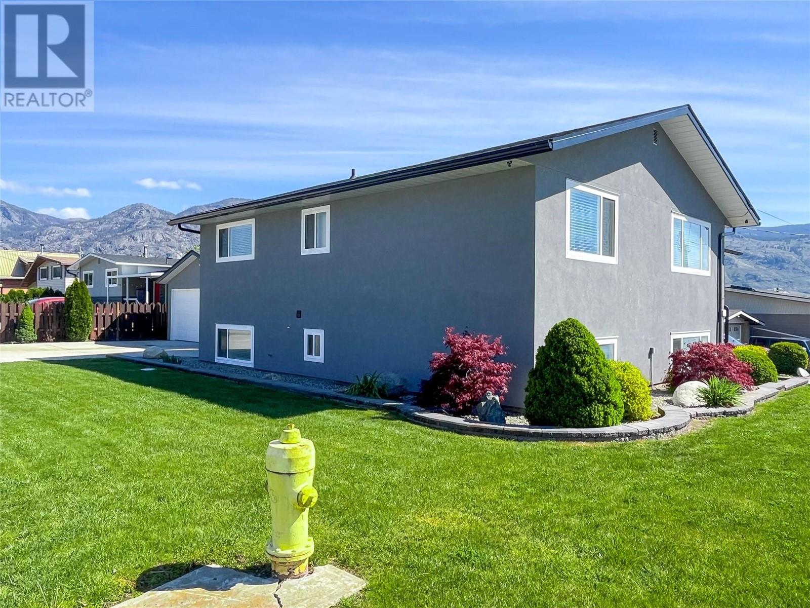 9106 Hummingbird Lane, Osoyoos
