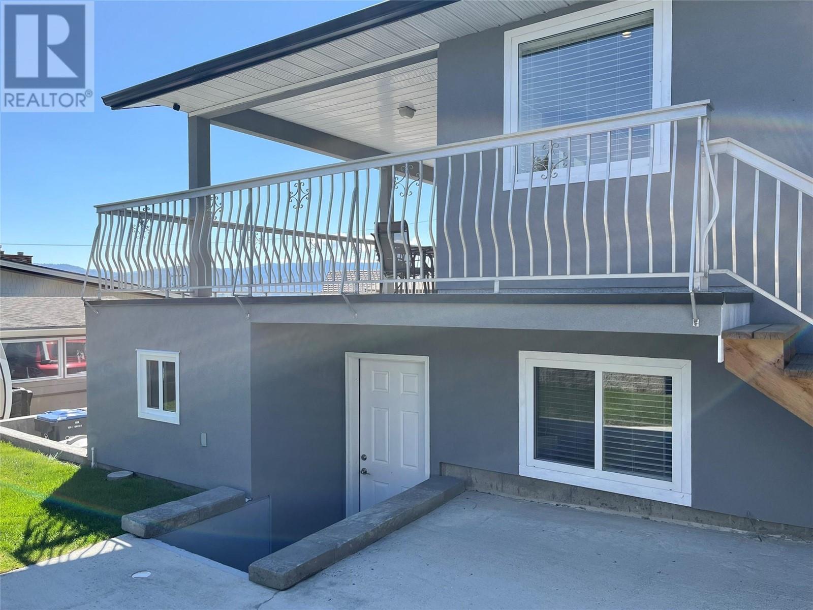 9106 Hummingbird Lane, Osoyoos