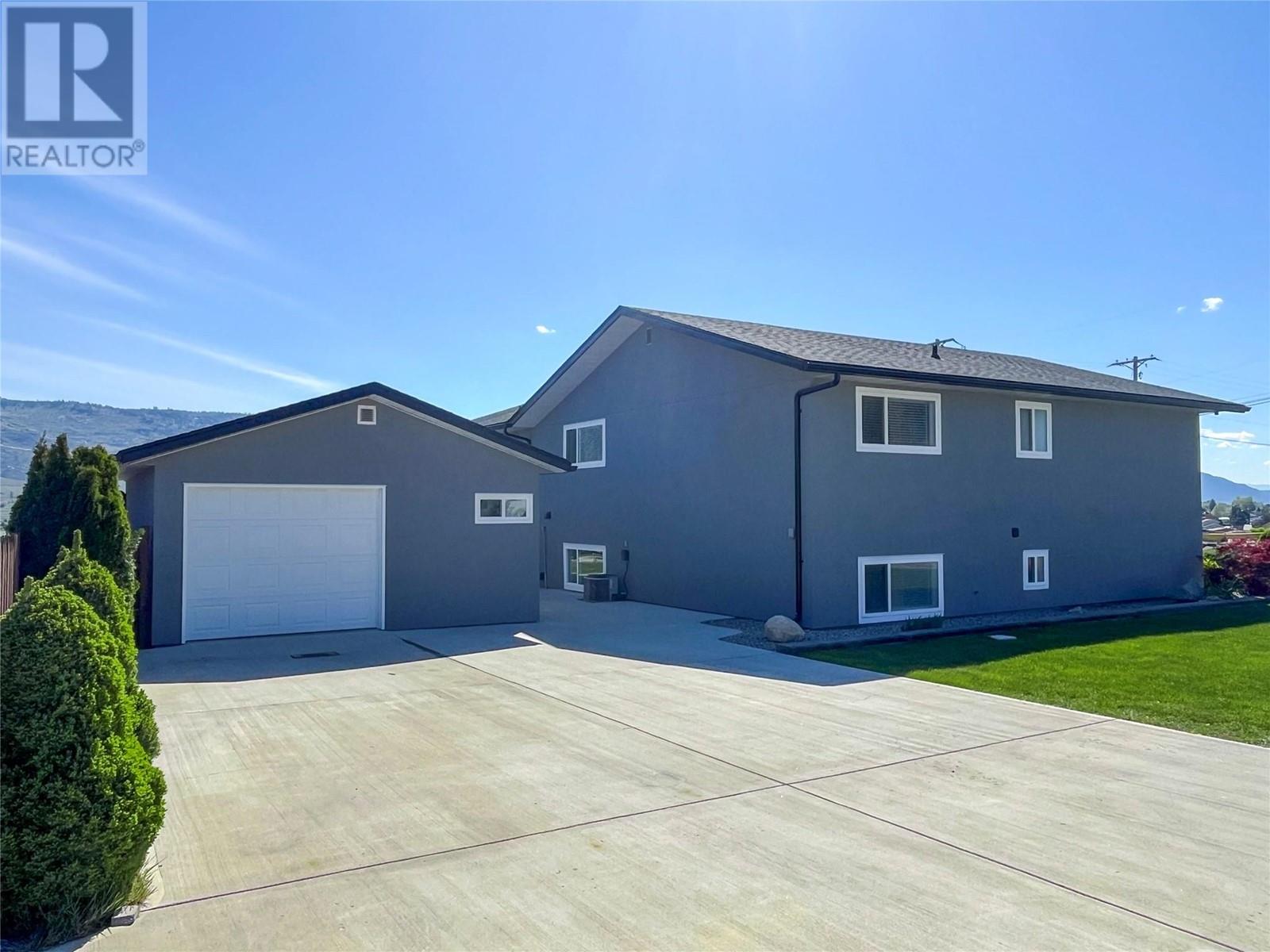 9106 Hummingbird Lane, Osoyoos