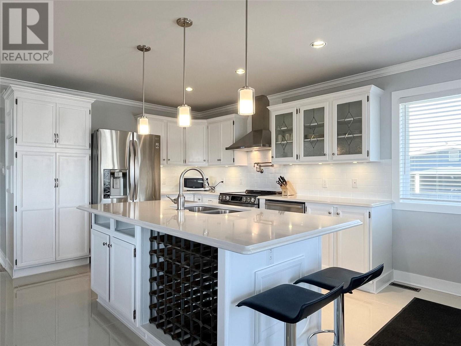 9106 Hummingbird Lane, Osoyoos