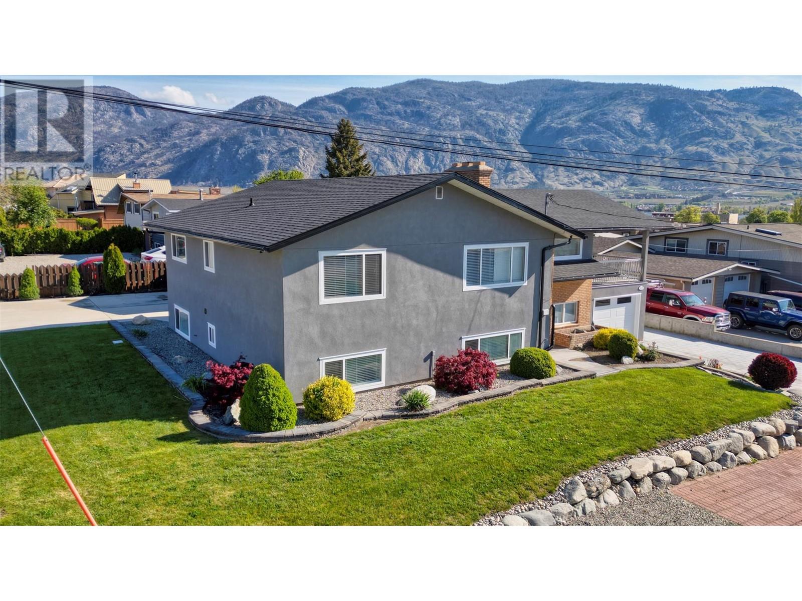 9106 Hummingbird Lane, Osoyoos