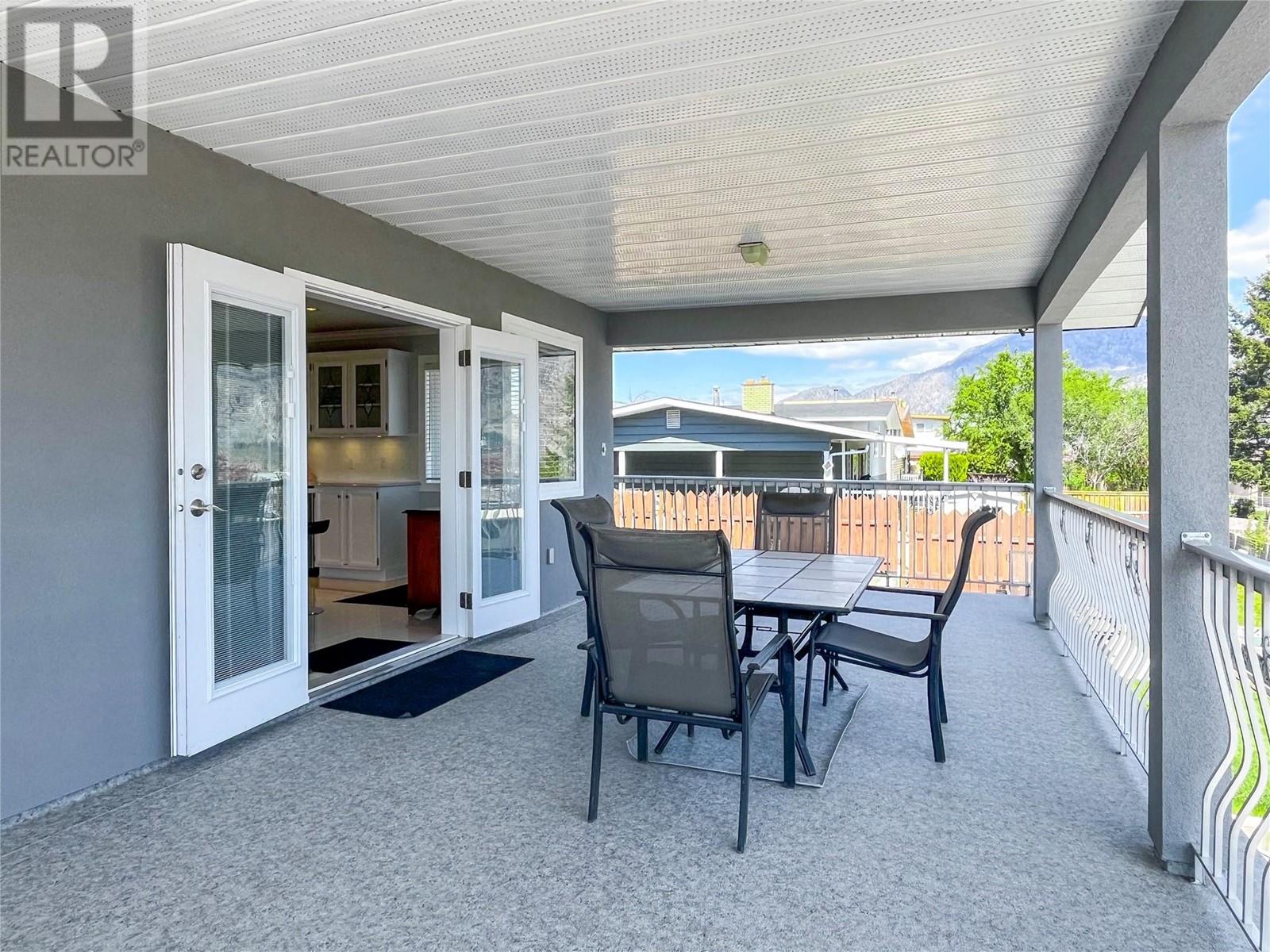 9106 Hummingbird Lane, Osoyoos