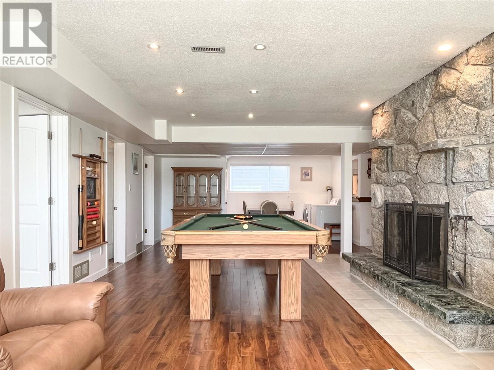 9106 Hummingbird Lane, Osoyoos