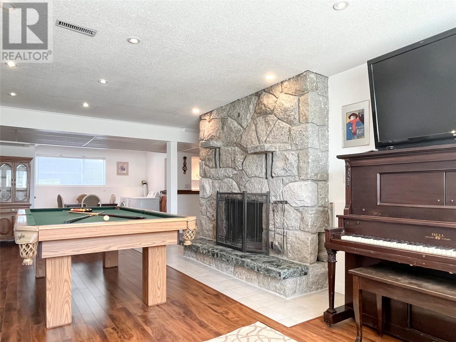 9106 Hummingbird Lane, Osoyoos