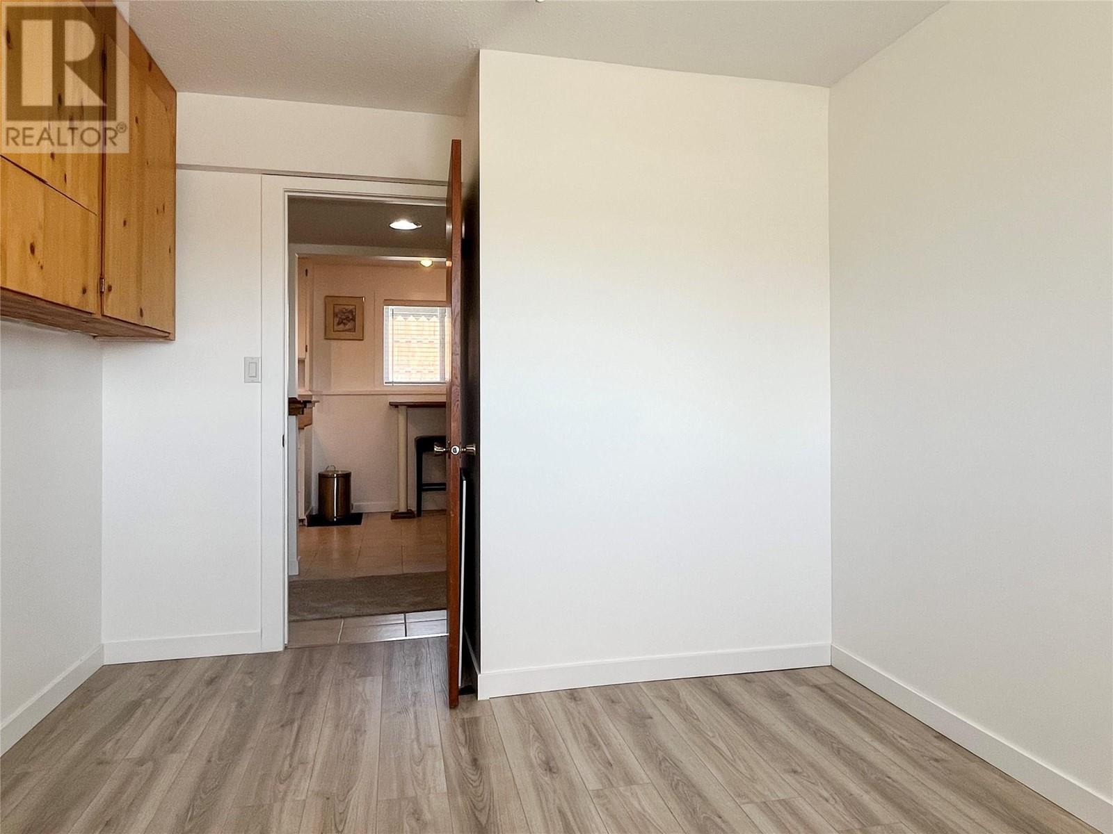 9106 Hummingbird Lane, Osoyoos