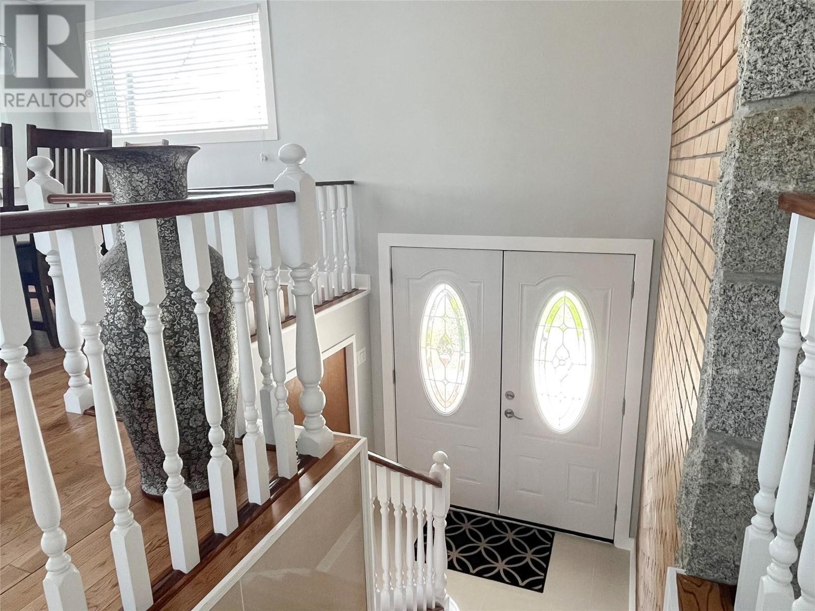 9106 Hummingbird Lane, Osoyoos