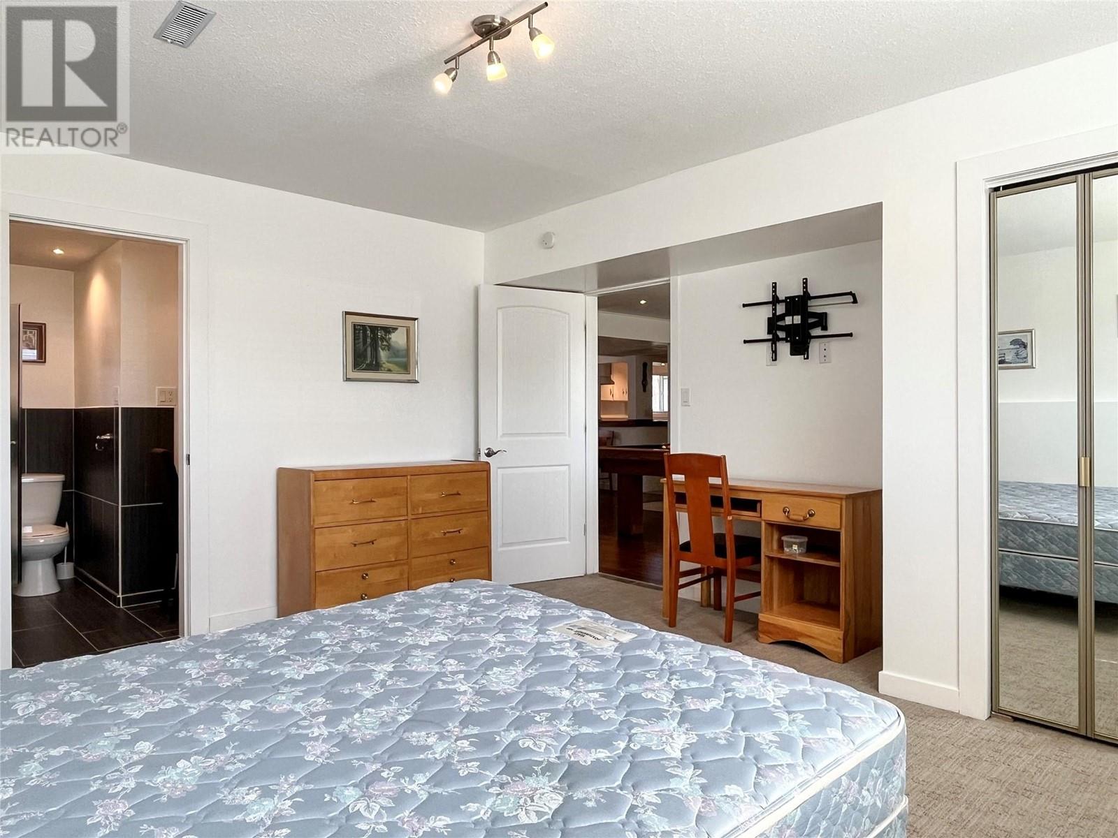 9106 Hummingbird Lane, Osoyoos