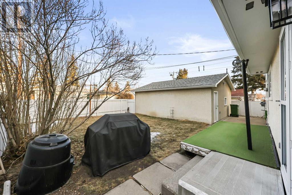 Single Family House 3 Level for Sale in   Avenue NE Huntington Hills Calgary 