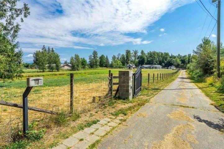 Photo 1 of 4102 Lefeuvre Road, Abbotsford BC