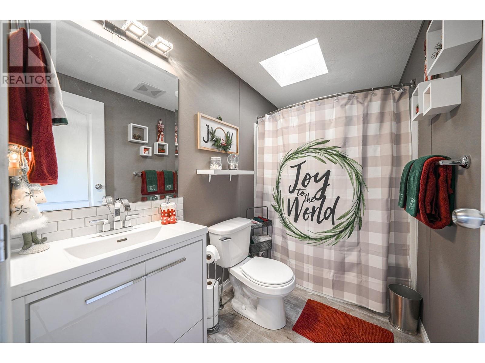 84 12560 Westside Road, Vernon
