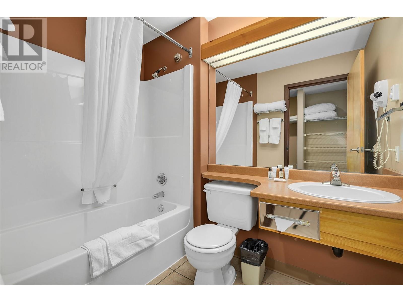 231 5340 Big White Road, Big White